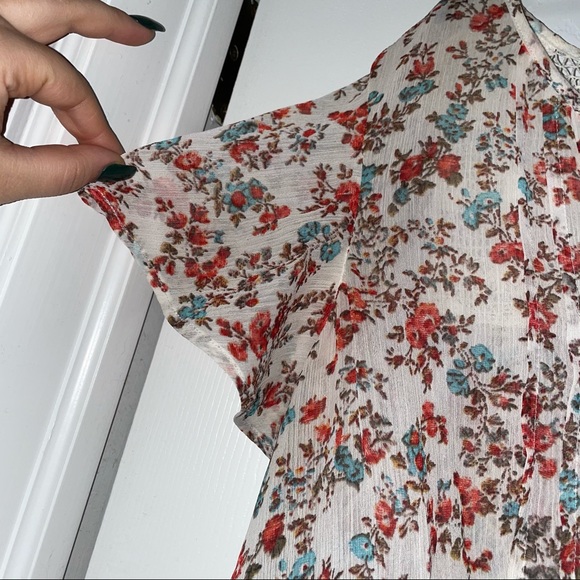 Torrid floral semi-sheer blouse short sleeve shirt - Picture 5 of 9